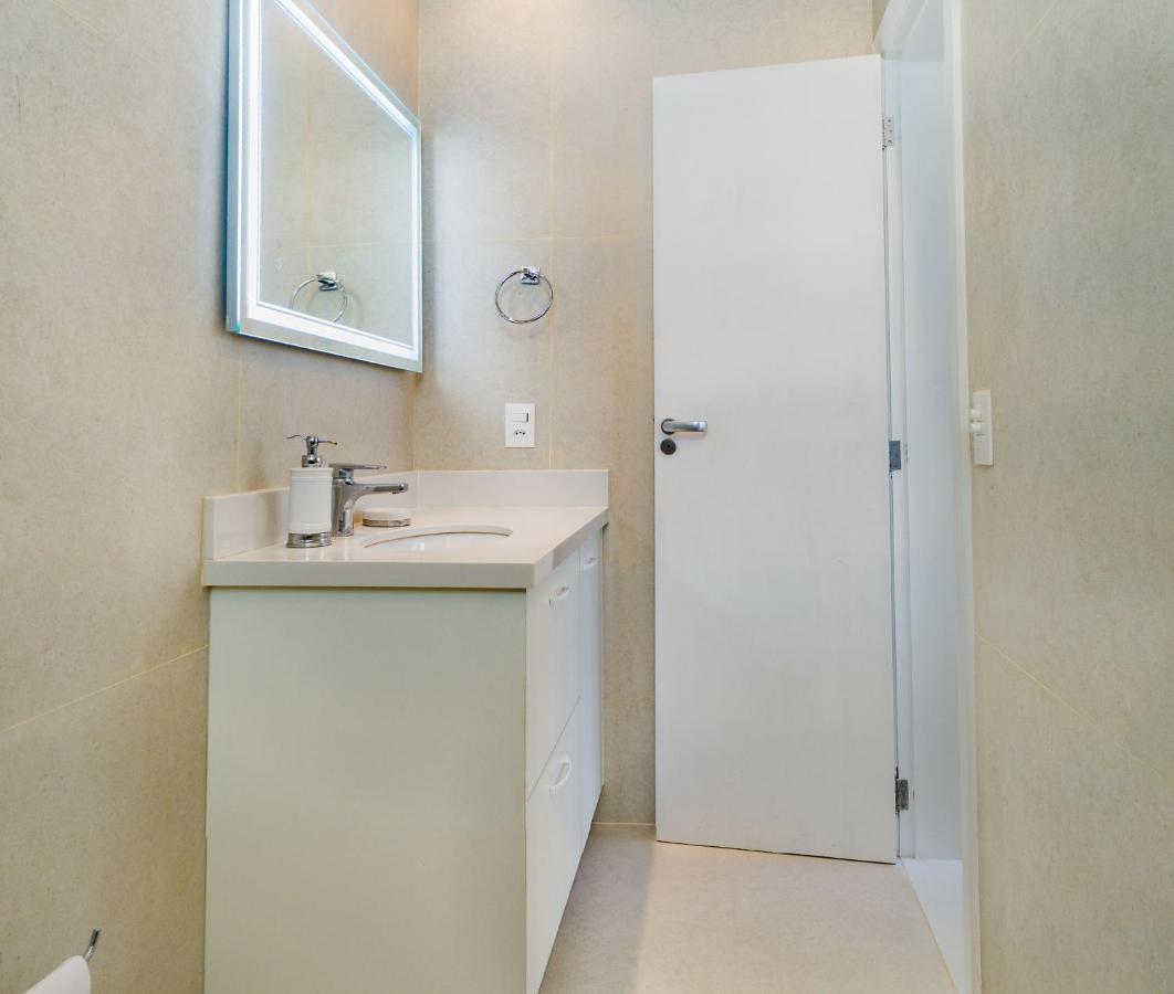 Quarto E Sala Coracao Do Leblon Rio de Janeiro Bagian luar foto